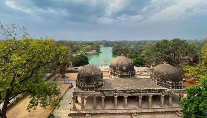 Dine in a picturesque setting 