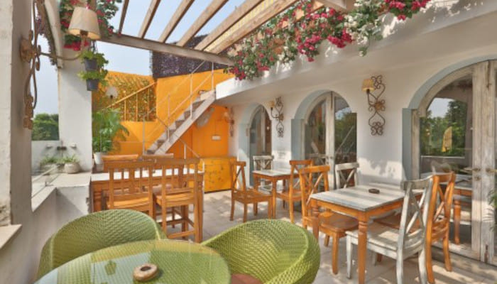 Cure all of your gastronomical cravings at these restaurants in Delhi’s most loved market. 