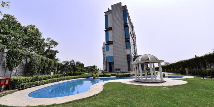 EazyDiner Spotlight: Crowne Plaza Greater Noida, A Polished Hotel Enchanted With Elegance