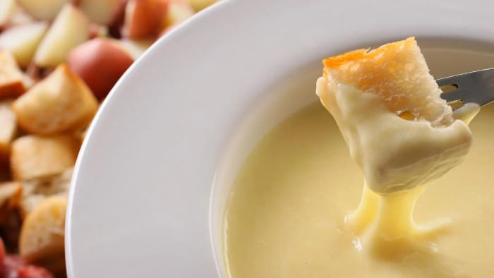 It’s International Cheese Fondue Day! Cheese Out At These Phenomenal Eateries In Delhi NCR