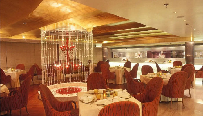 Restaurant Spotlight: Paatra, A Luxurious Fine Dining Destination That You Cannot Miss In Delhi NCR