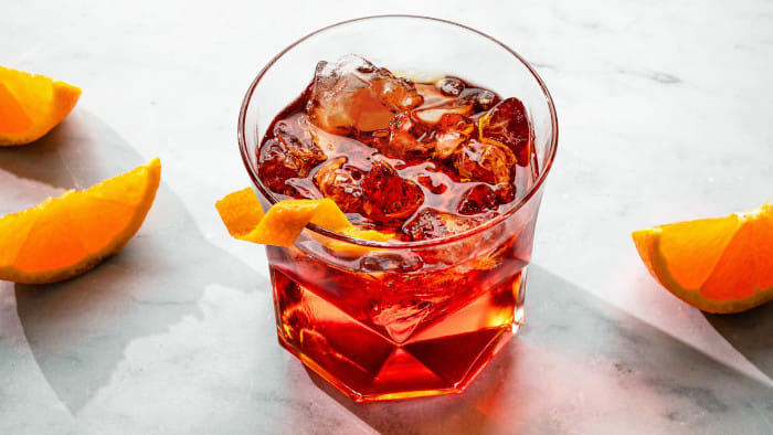 Endless Ruby-red hues on the rocks 