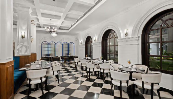Foodies, add these restaurants to your bucket list, now! 