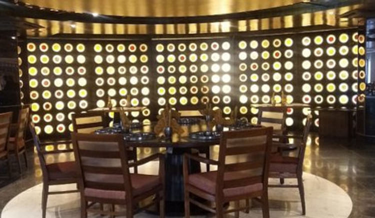Tune-in for lip-smacking delectables in an elegant setup