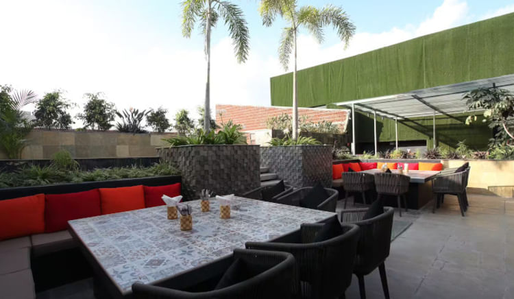 Think less and eat more this festive season, only with EazyDiner