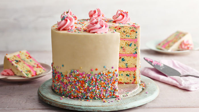 Top 7 Bakeries To Celebrate International Cake Day For Cake Lovers In Delhi NCR