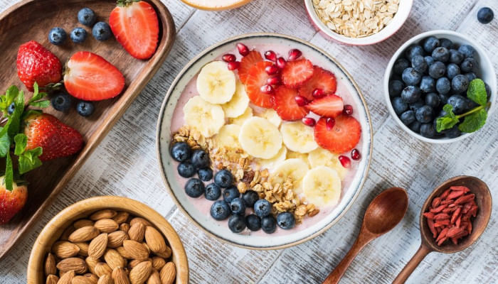 7 Best Restaurants In Delhi NCR To Indulge In a Smoothie Affair