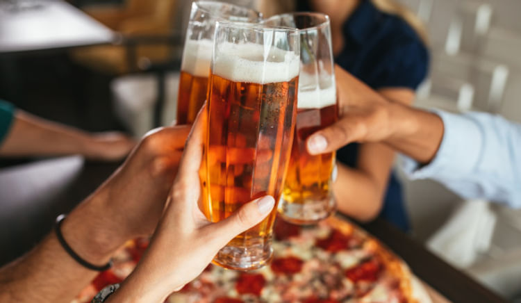 Awesome destinations to host your cricket watch party in the city