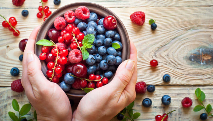 Lip-smacking berry delights to keep summer woes at bay!