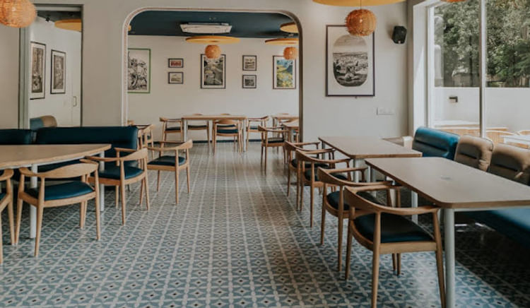 Have brew-tiful conversations over great coffee at this stellar joint