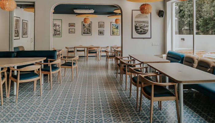 Have brew-tiful conversations over great coffee at this stellar joint