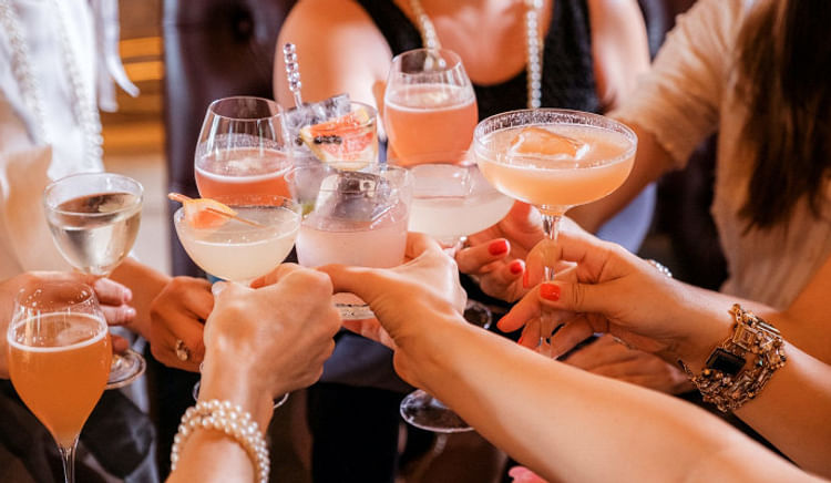 Be-gin the weekend fun by relishing the best of gin cocktails in town