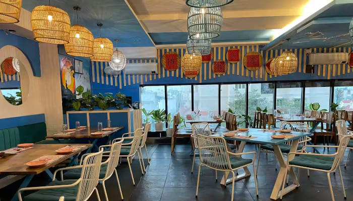 With EazyDiner, every meal comes along with incredible restaurant offers!