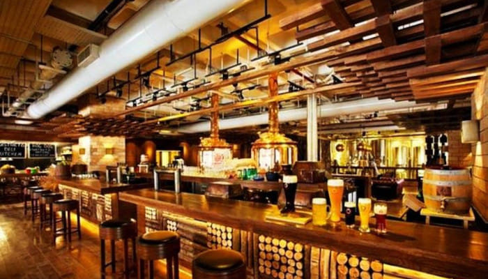 Enjoy the Pitcher-Perfect moment’s brewtifully with your gang!