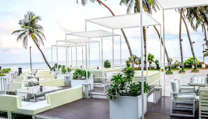 Perfect dining spots for your next outing in Juhu!