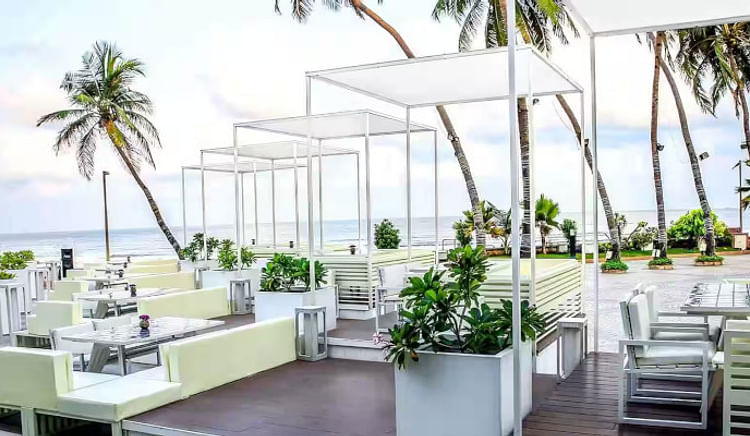 Perfect dining spots for your next outing in Juhu!