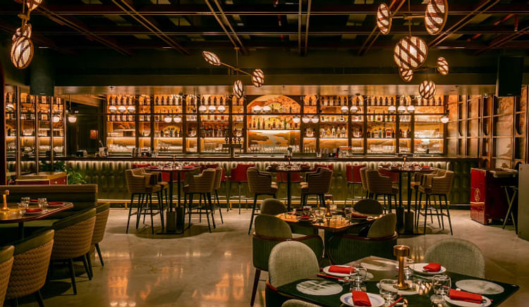 From family dining to the hottest date spots, Bandra has got it all!