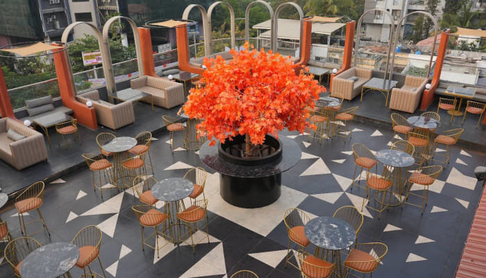 A charming destination to enjoy innovative cocktails & delicious fare under the sky