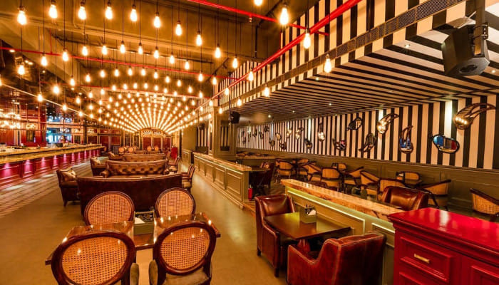 Discover the stunning bars and pubs in Rajouri Garden and Punjabi Bagh