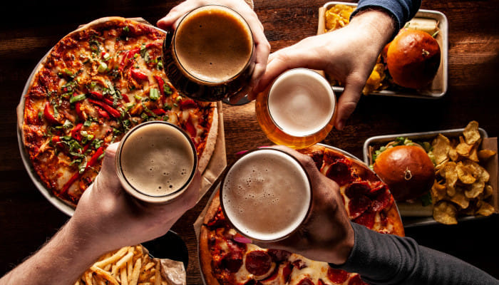 Pizza and Beer, the two musketeers of flavour!
