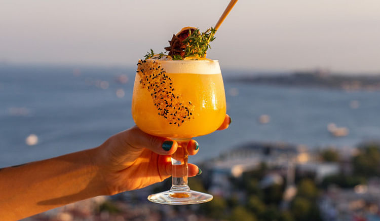 Raise a glass to the art of mixology and the beauty of a well-crafted cocktail!