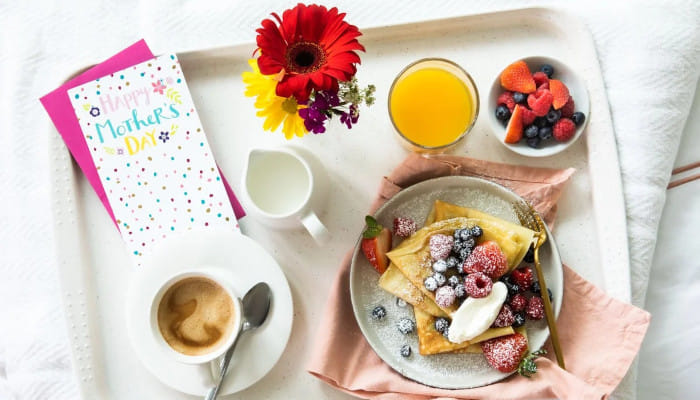 Indulge Mom's Palate and Heart with exquisite delights