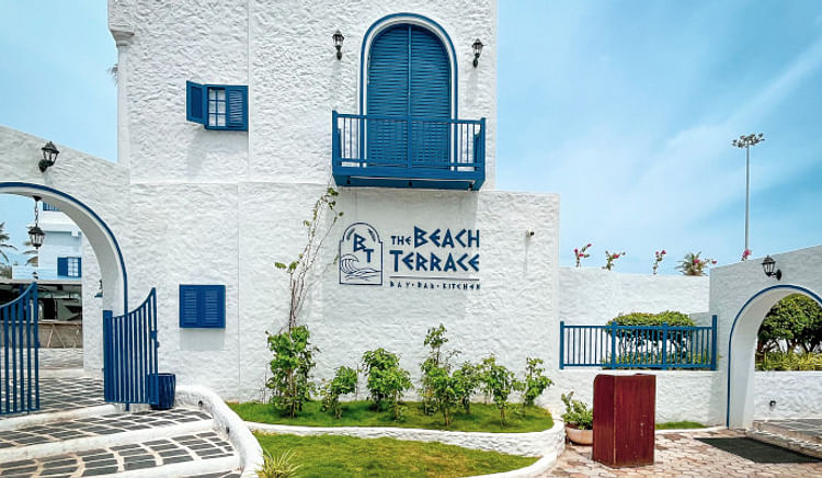 Enjoy the coastal charm, and linger on the unforgettable flavours