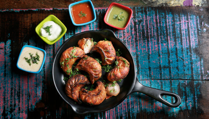 Wallet-Friendly Food Adventures: 8 Must-Try Places To Eat In Amar Colony, New Delhi