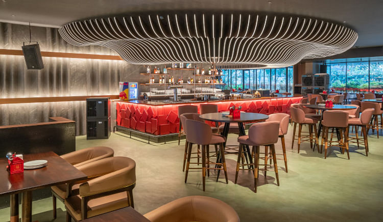 Perfect spots for a vibrant evening with your squad!