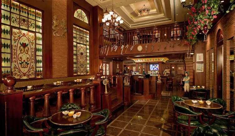 Treat your senses to a culinary serenade: great food, drinks, and music!