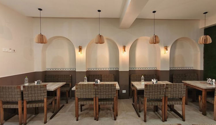Experience the rich blend of Middle Eastern spices and Indian aromas