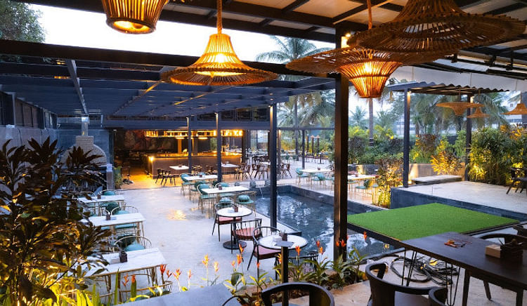 From garden cafes to rooftop eateries, these destinations in Bengaluru will make all your dining dreams come true