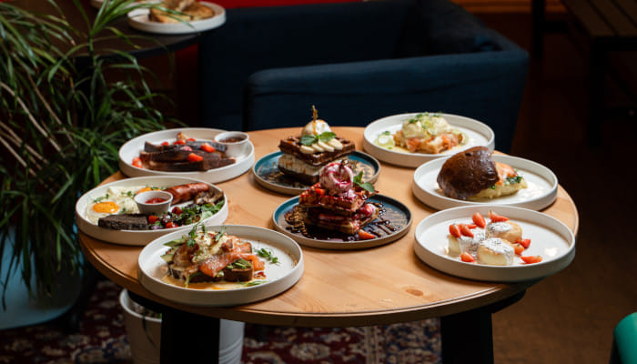 Explore the best eateries in Vasant Vihar