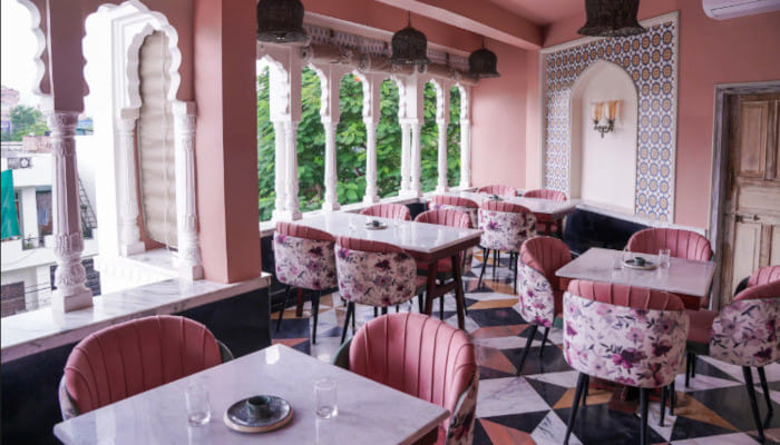 Enjoy the essence of Jaipur's vibrant culture, one bite at a time!