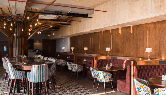 Get ready for a festive December at The Avatar, filled with music, dining & holiday cheer!