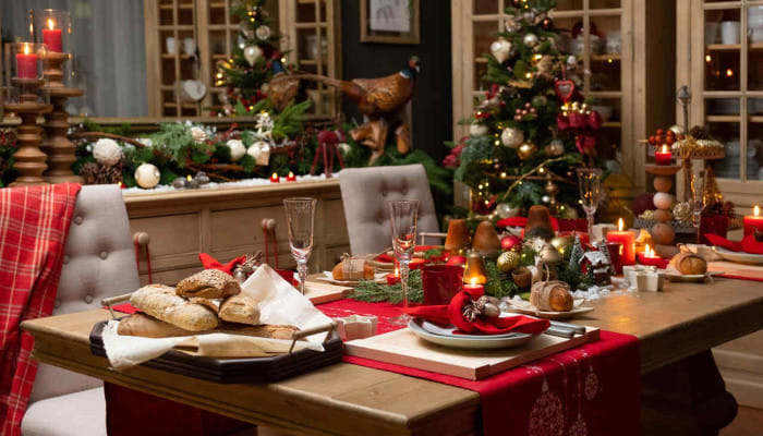 Delicious food, festive vibes, and the perfect holiday aesthetic await