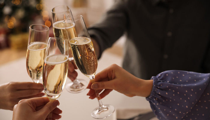 Top Restaurants To Celebrate New Year In Delhi NCR