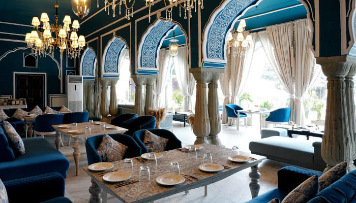 Step into the regal world of the Pink City, where royal dining experiences await