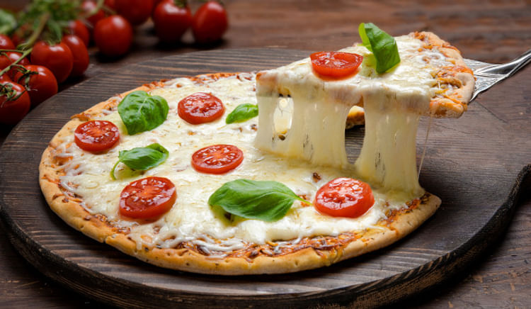 Discover the magic of Italian gastronomy on this Pizza Day