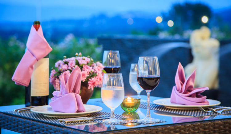 Plan a Valentine’s Day full of love, surprises, and unforgettable moments