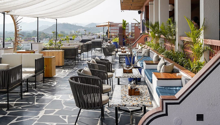 Savor delicious meals in a cosy and inviting atmosphere