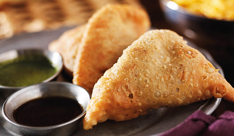 Samosas, sandwiches & a Sexy Anda