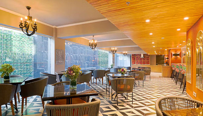 5 Best Cafes In Gurgaon To Enjoy The Monsoon Vibe