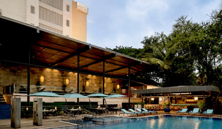 An indulgent blend of tranquil waters, crafted plates and the city’s soothing pulse