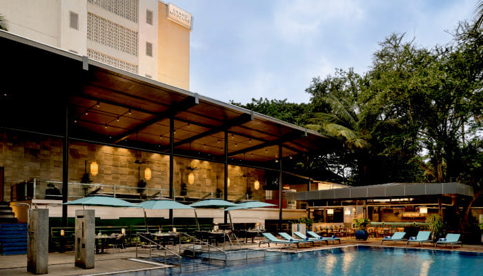 An indulgent blend of tranquil waters, crafted plates and the city’s soothing pulse