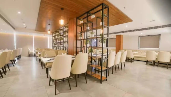 A sweet little love story served under budget