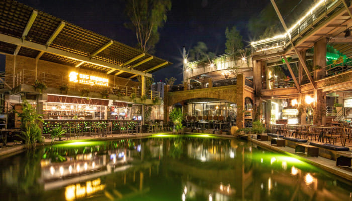 Fresh pours and bold brews