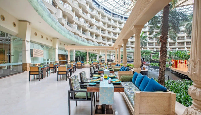 A guide to what to try at one of the most celebrated luxury restaurants in Mumbai