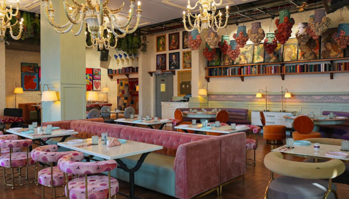 Breath-taking ambience, freshly brewed coffee, delicious meals, and great conversations await you at the heart of Delhi