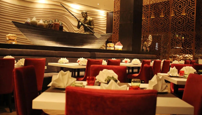 A generous multi-cuisine buffet with coastal and North Indian favourites in a spacious, relaxed setting